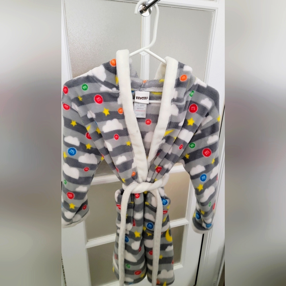 M&M'S Cozy Gray and Red Pajama Robe